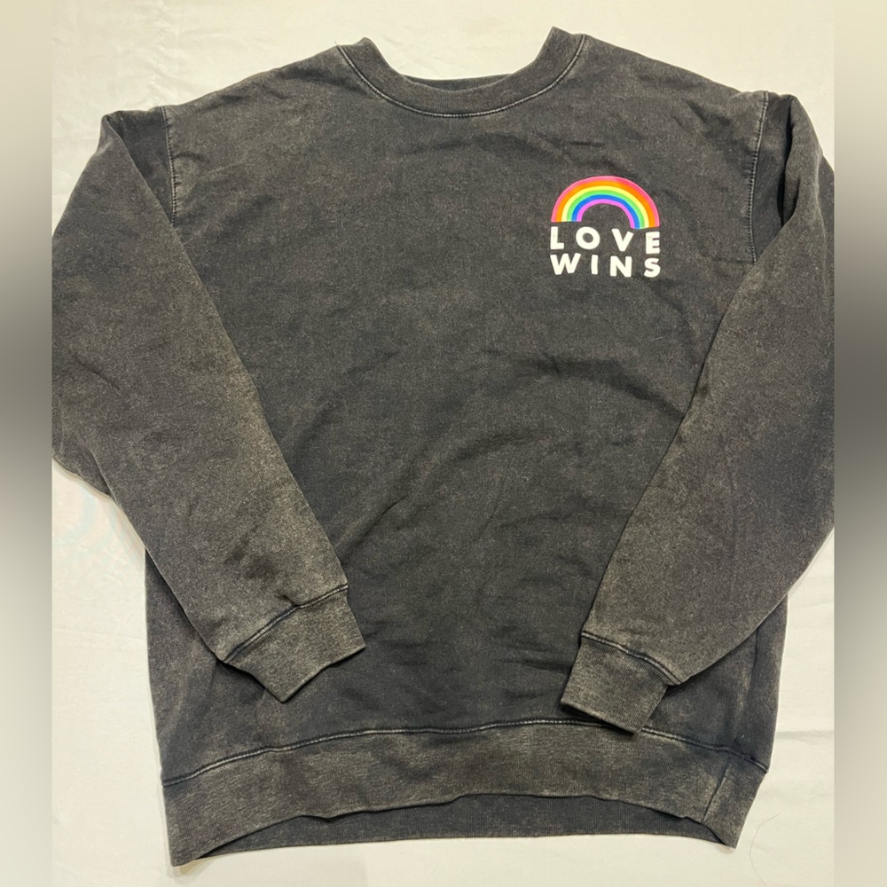Freeze Small Women “Love Wins” Rainbow Gray Crewneck Sweatshirt